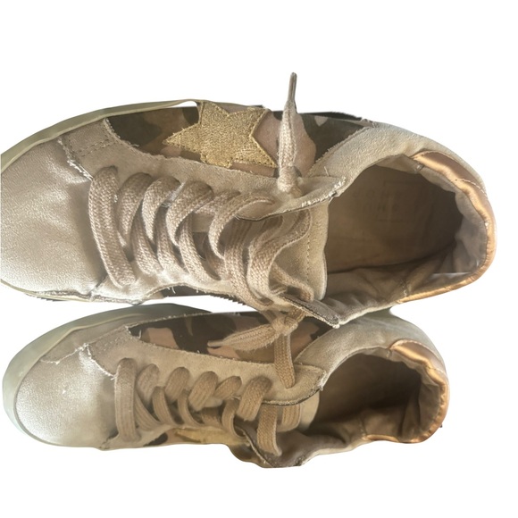ShuShop Paula Camo Slip On Sneakers Distressed Star Excellent Condition - Picture 7 of 10